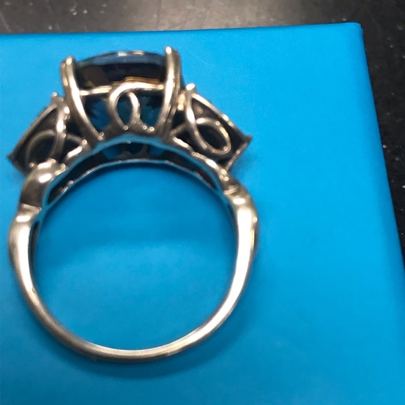 Amethyst and Moonstone Ring - Picture 4 of 7